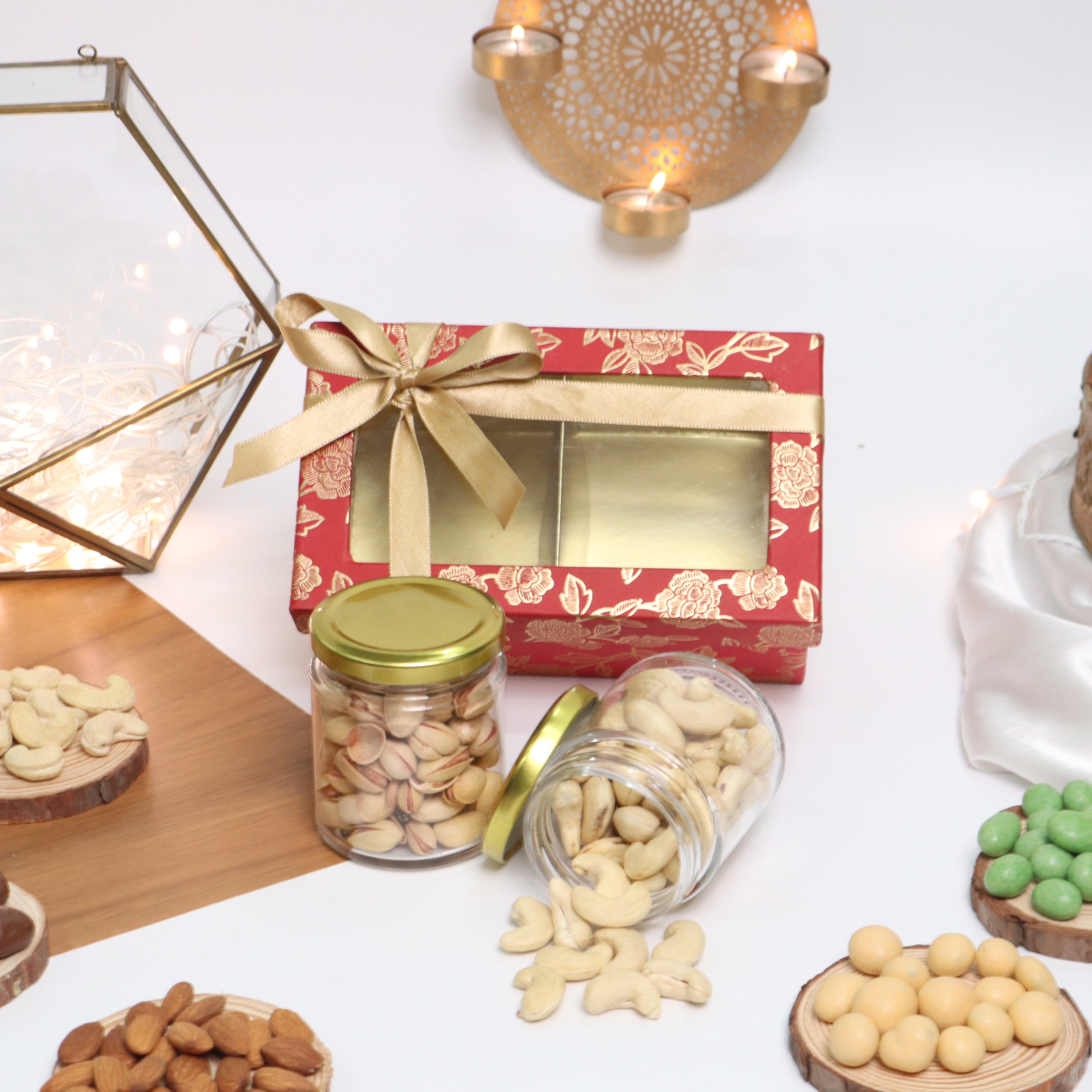 Treasure Of Bond Hamper