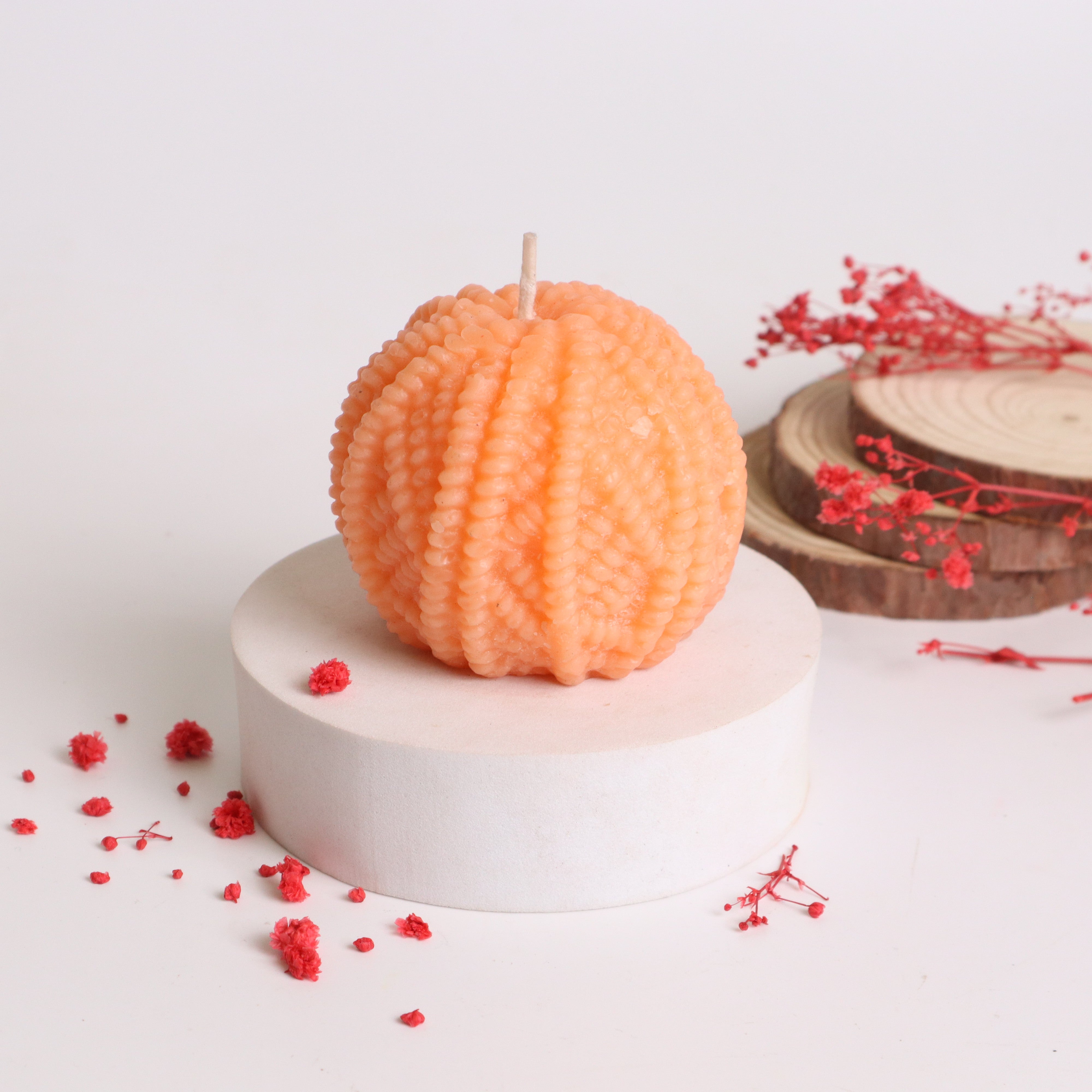 Woolen Yarn Shaped Candle (set of 2)