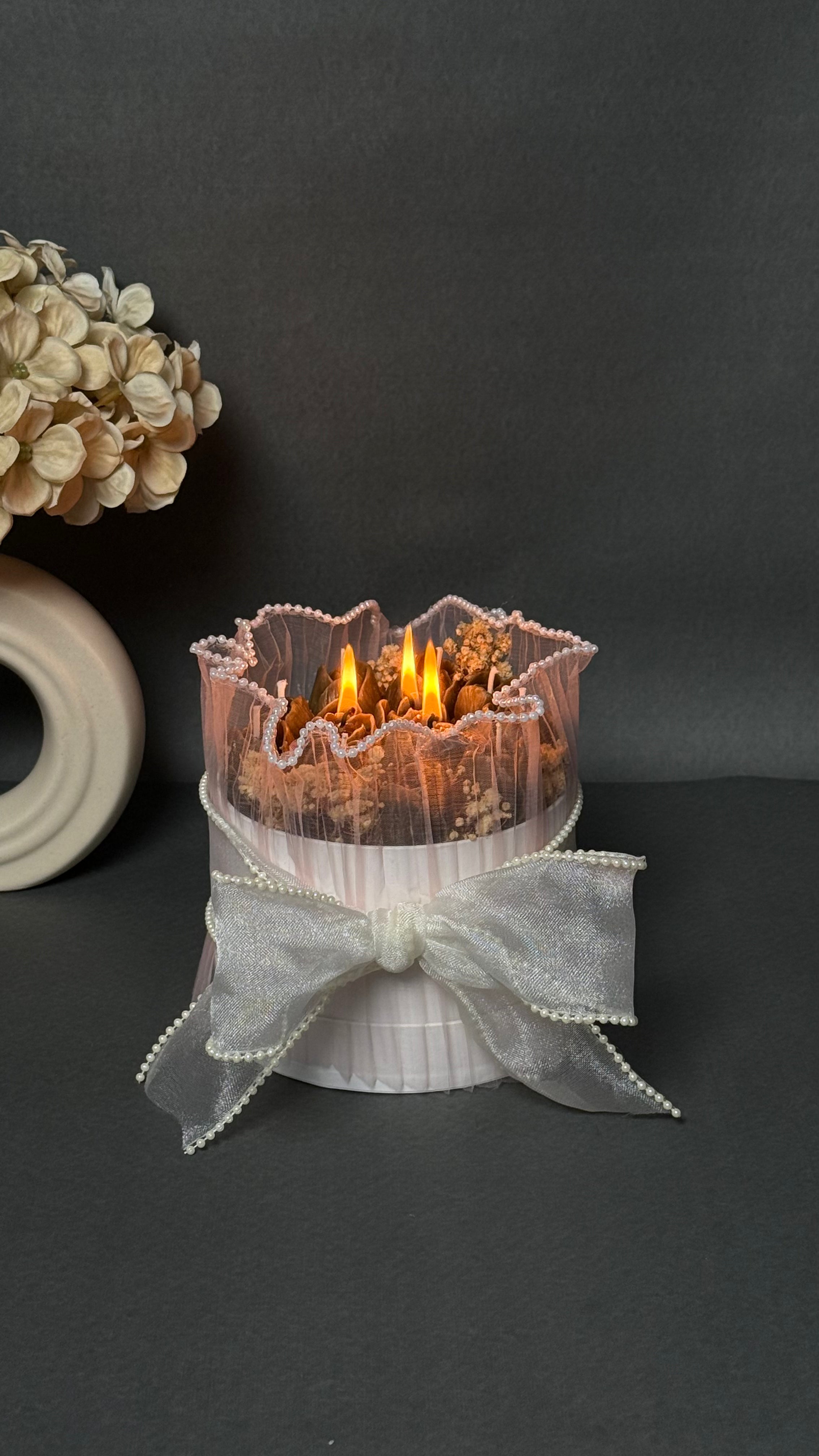 Pearl Bloom Luxe Candle