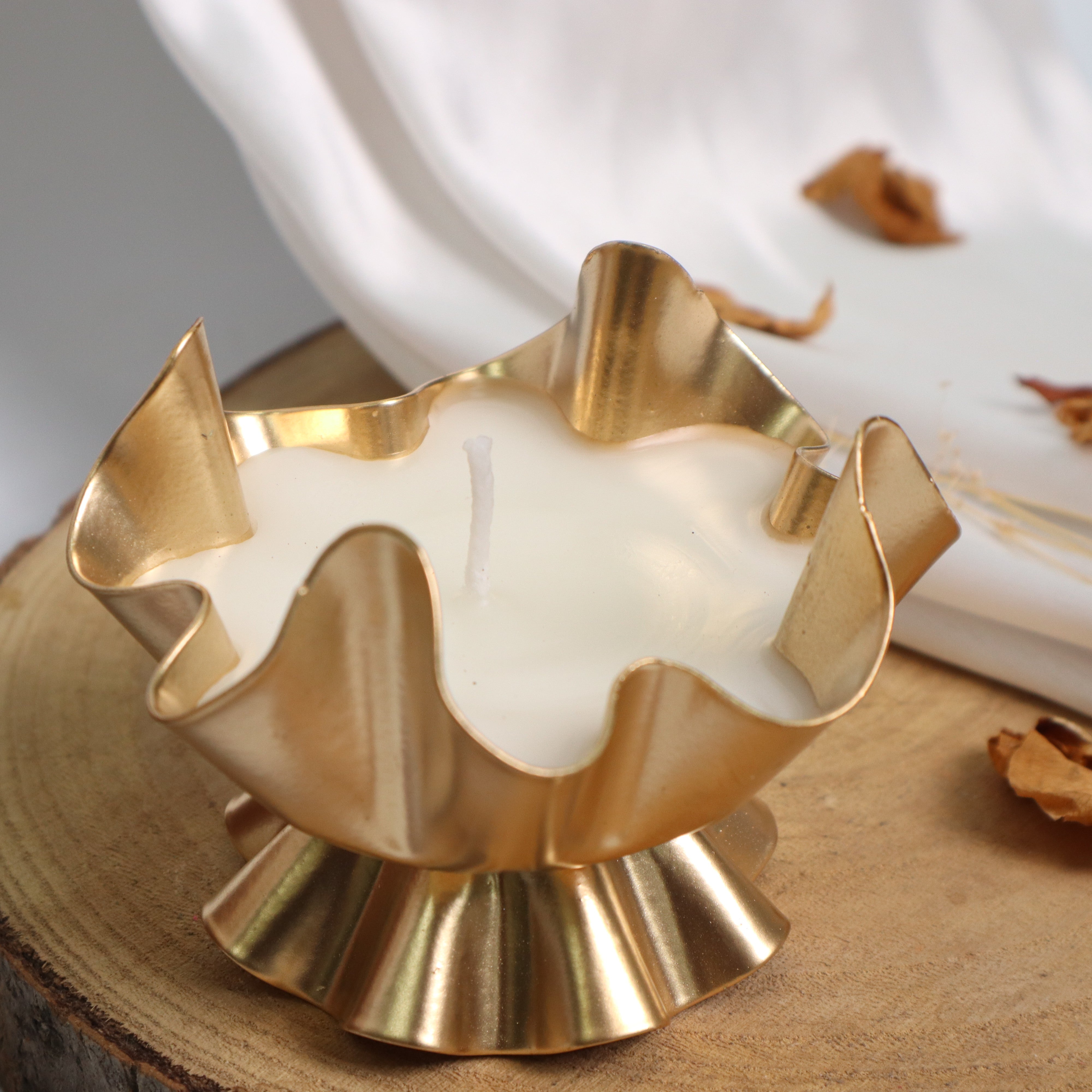 Golden Lotus Urli Candle