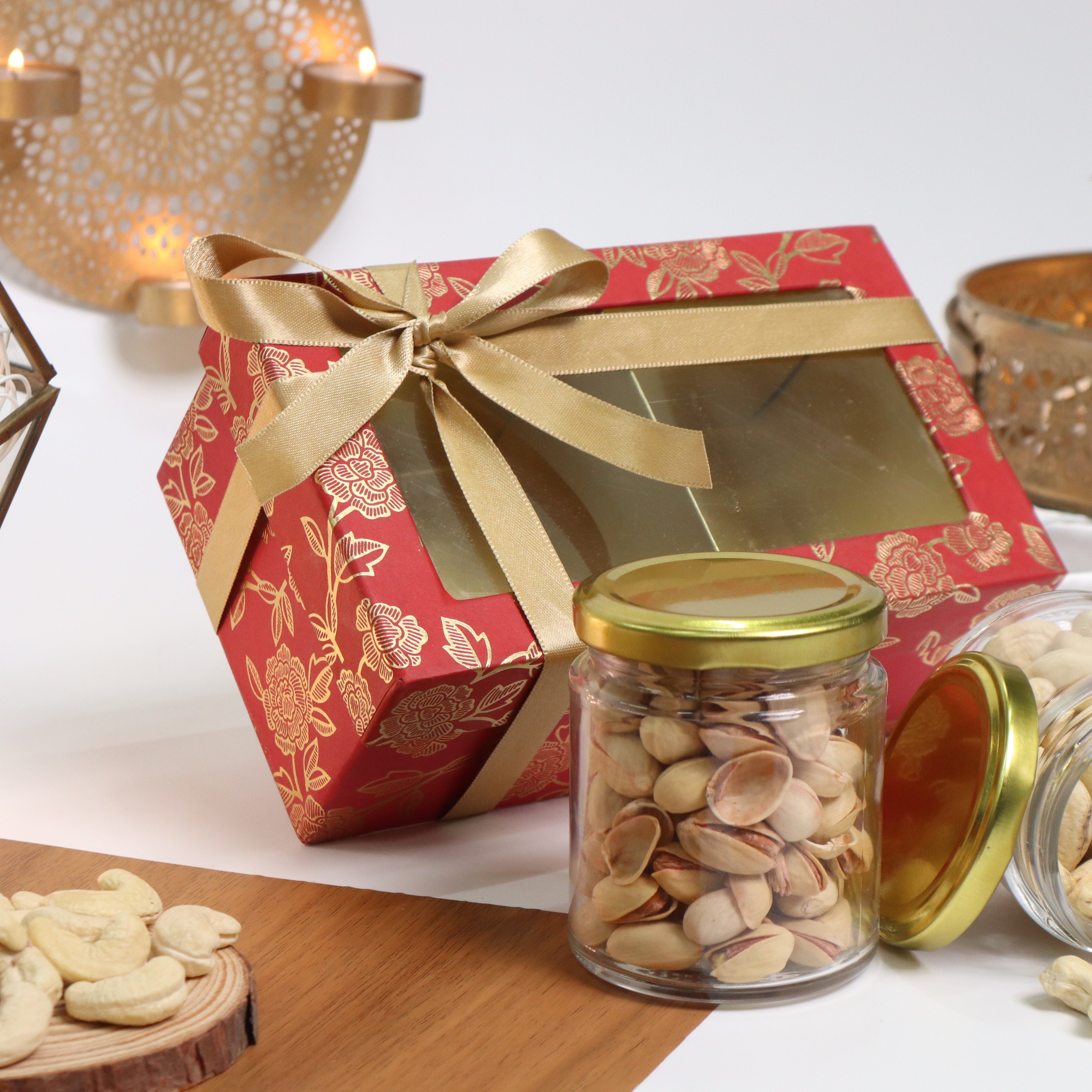 Treasure Of Bond Hamper