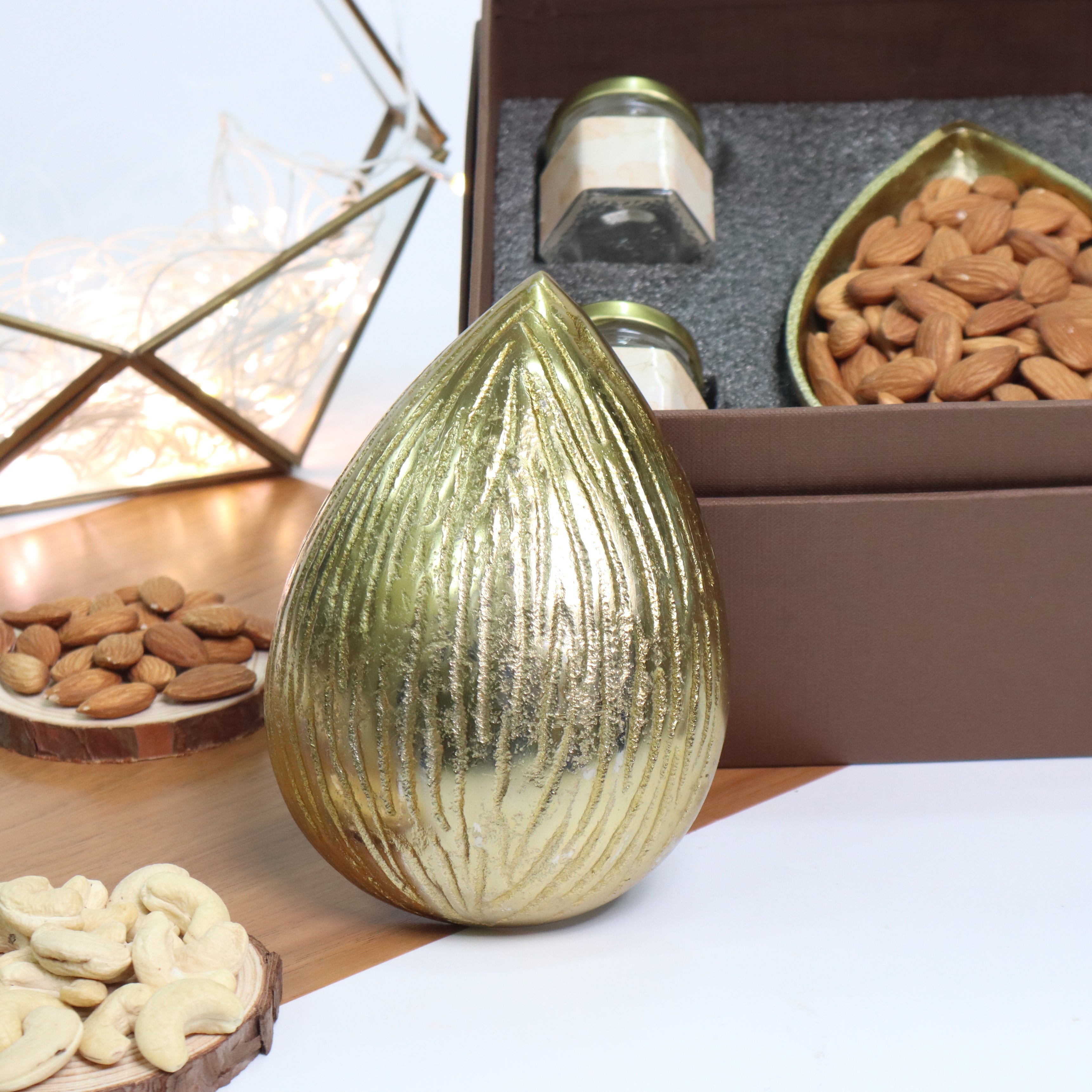 The Luxe Promise Box