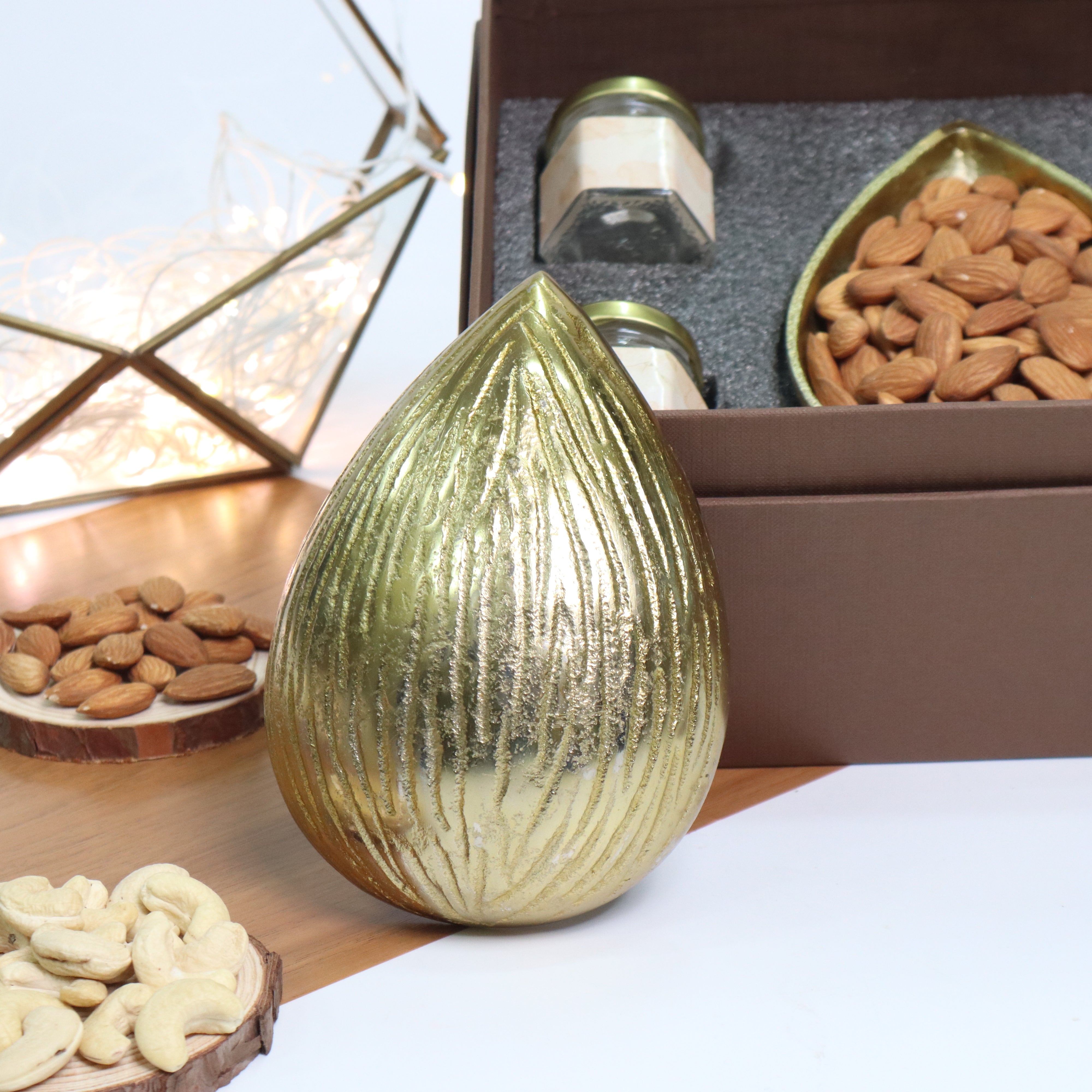 The Luxe Promise Box