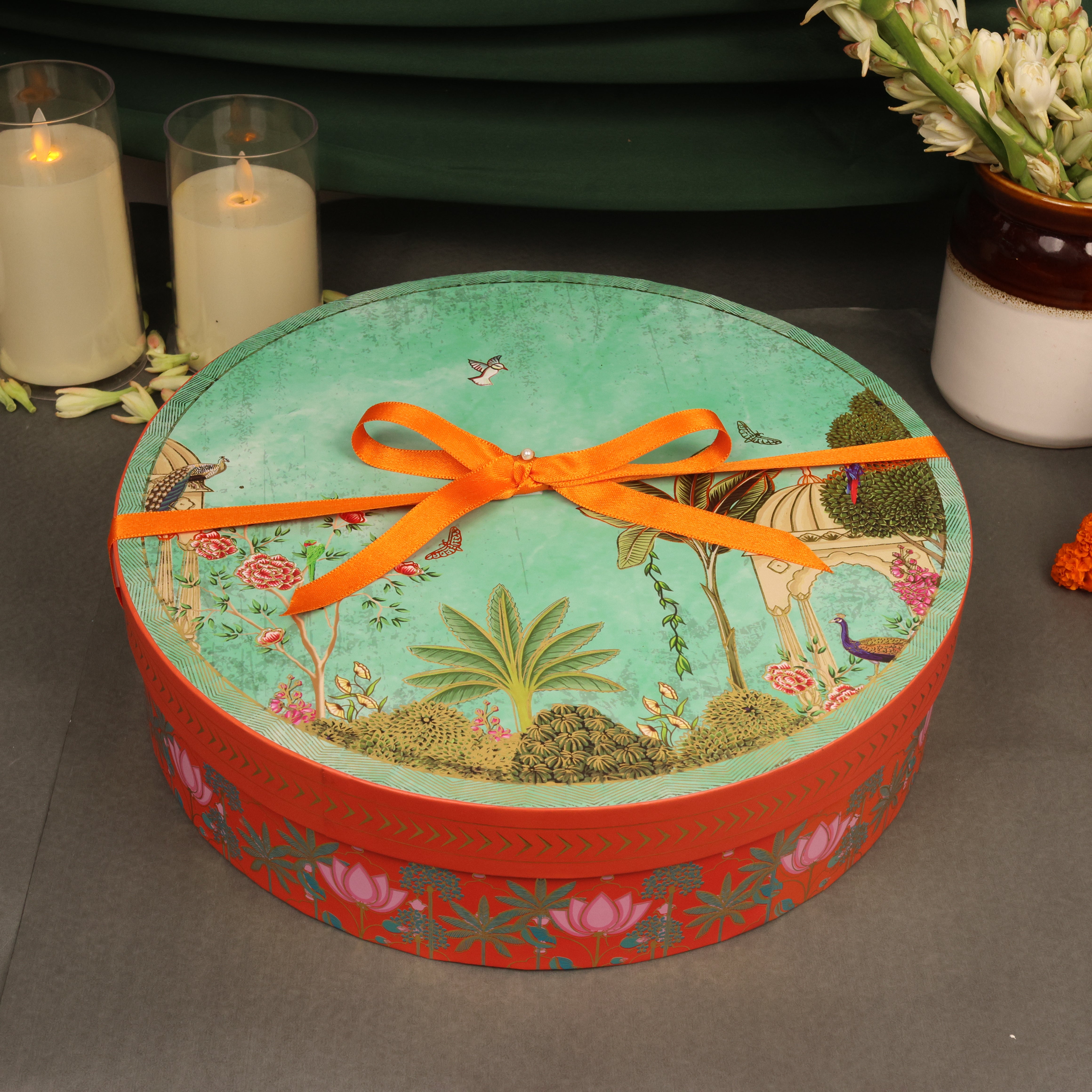 Shubh Diwali Meetha Glow Round Box