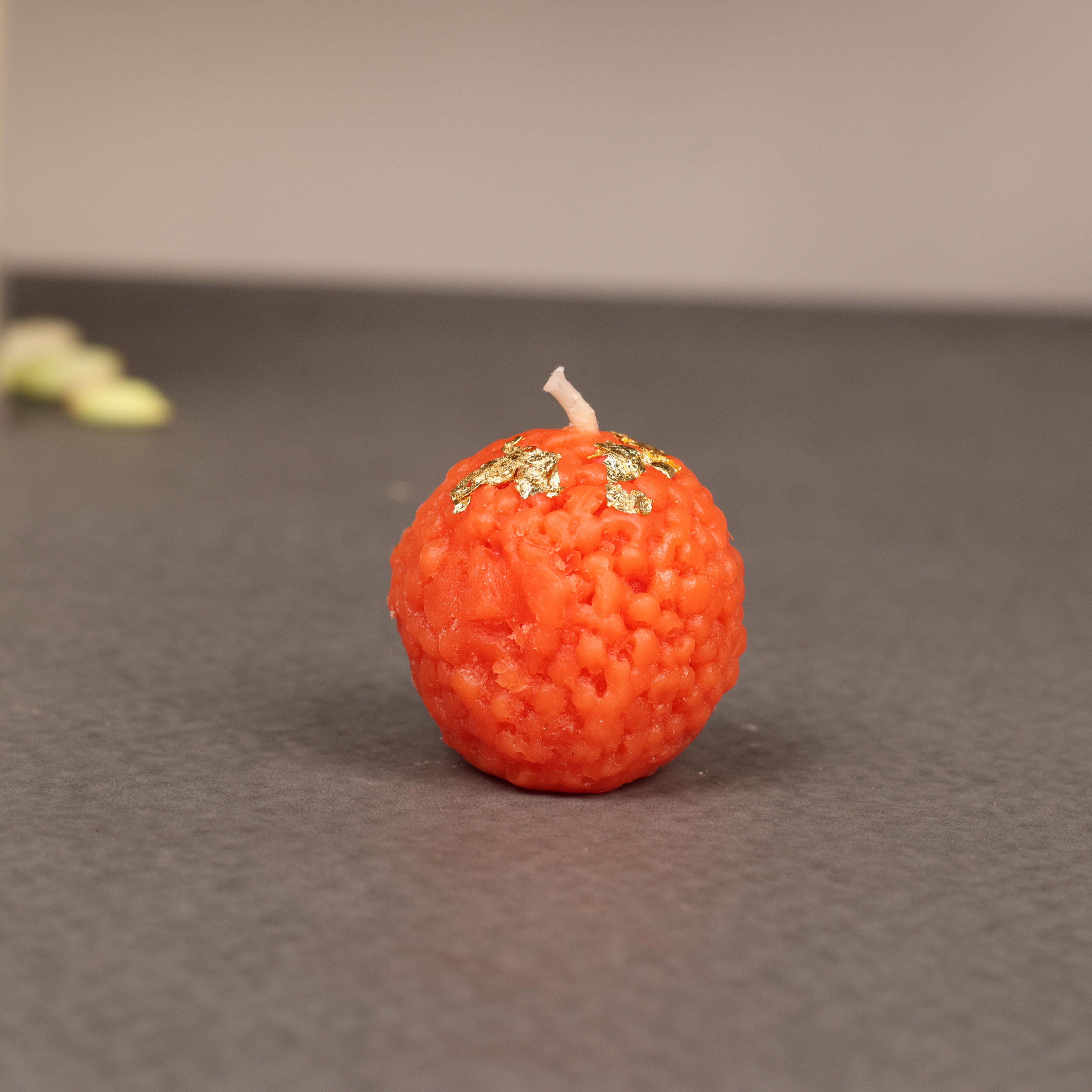 Shubh Diwali Meetha Glow Round Box