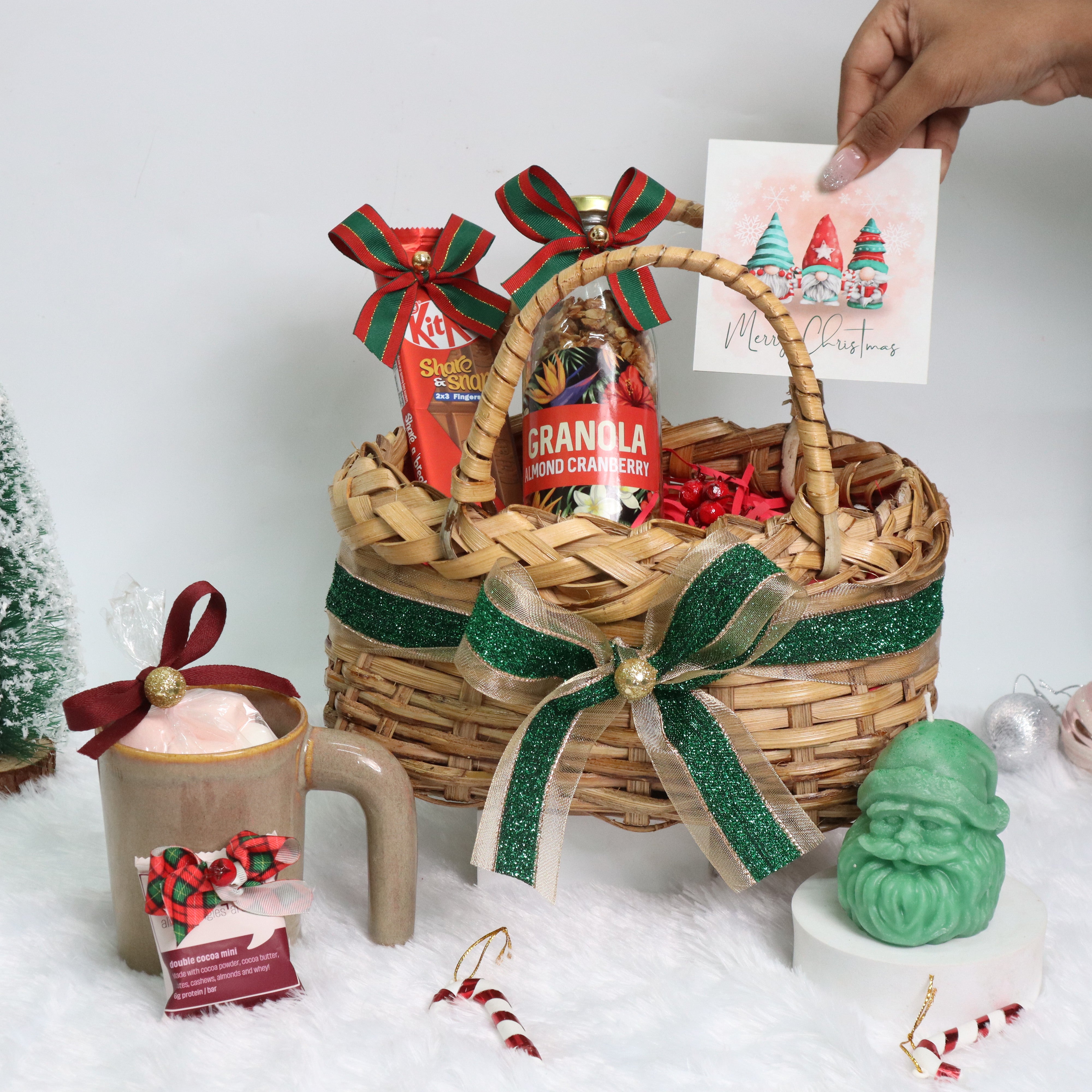 Holly Jolly Hamper