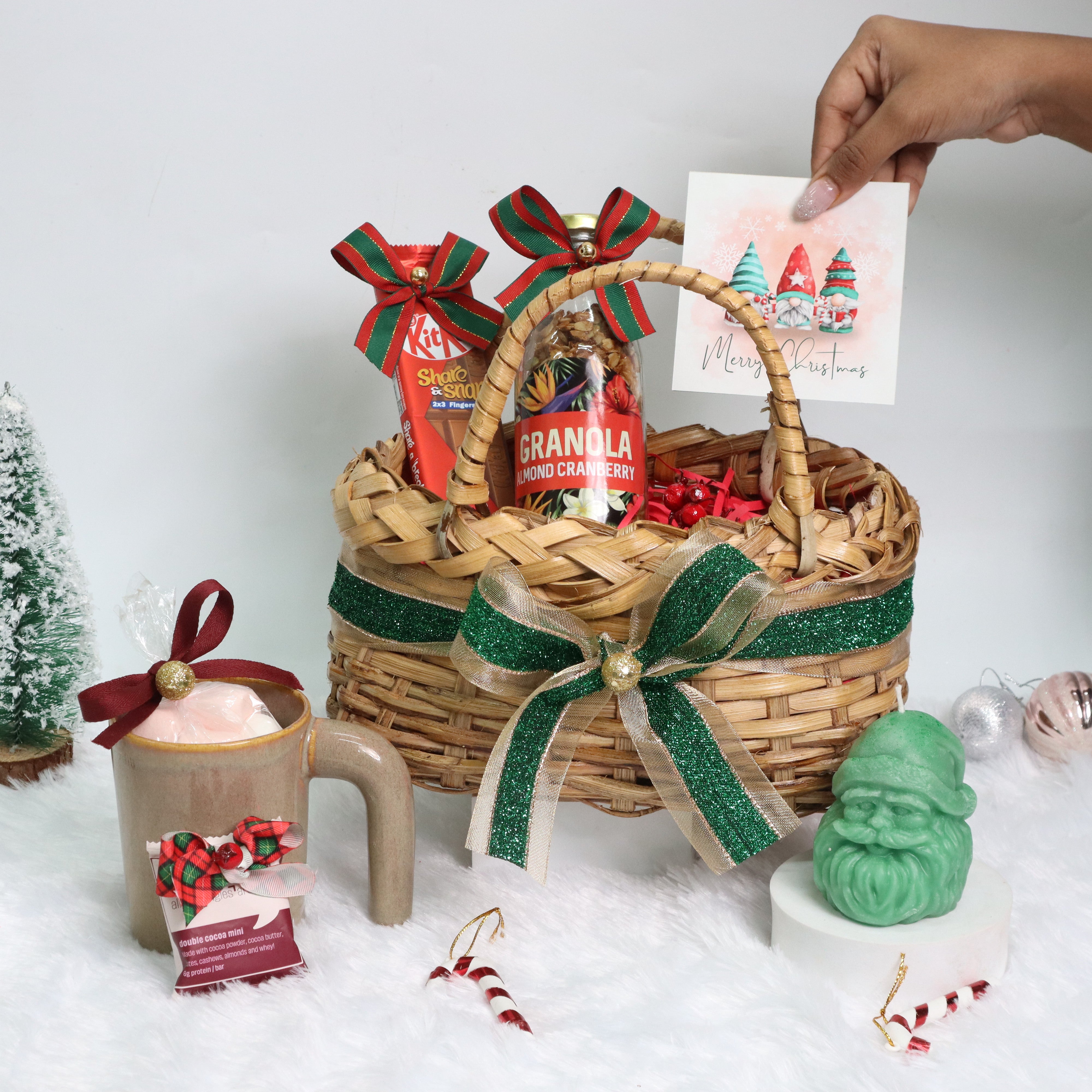 Holly Jolly Hamper