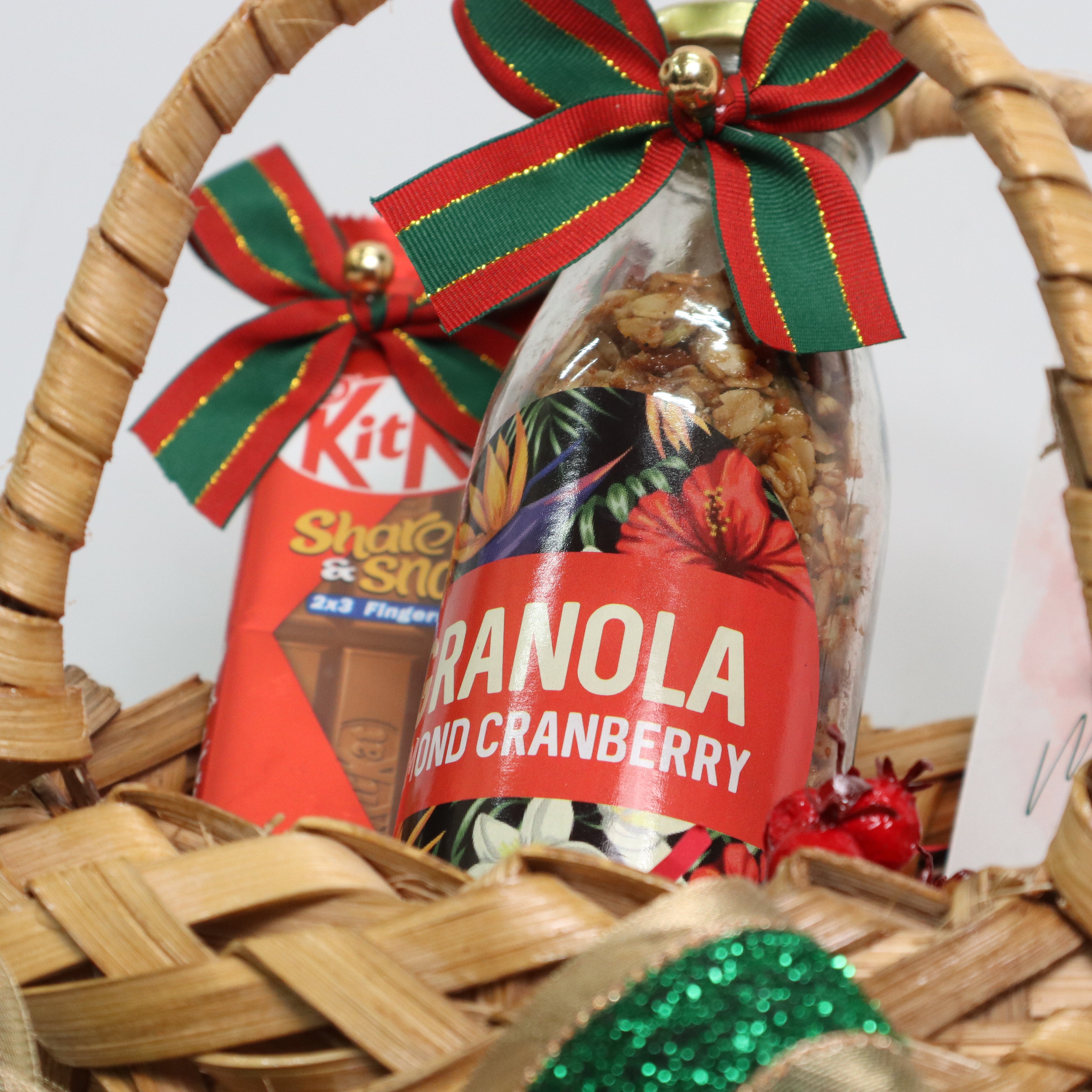 Holly Jolly Hamper