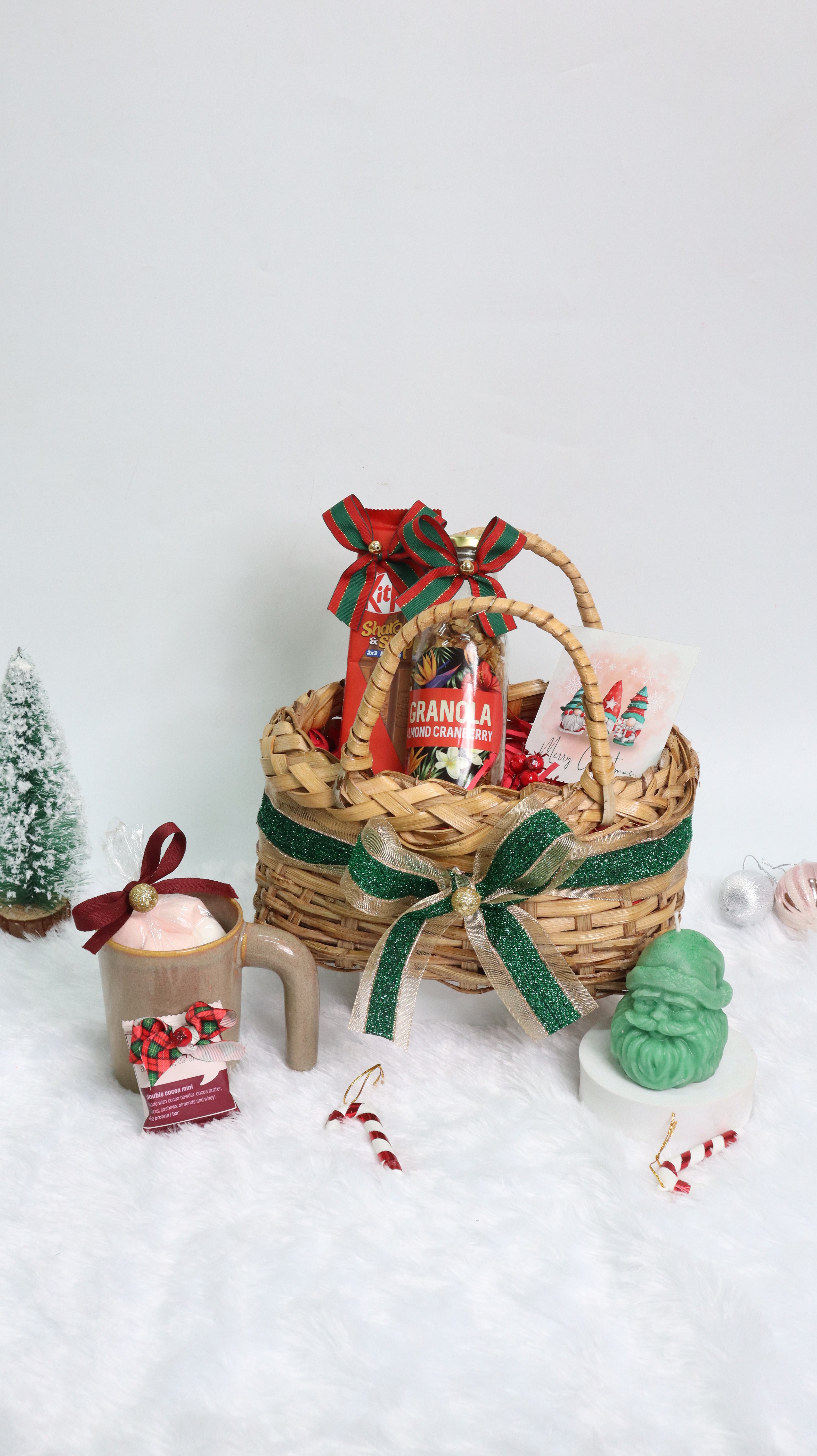 Holly Jolly Hamper