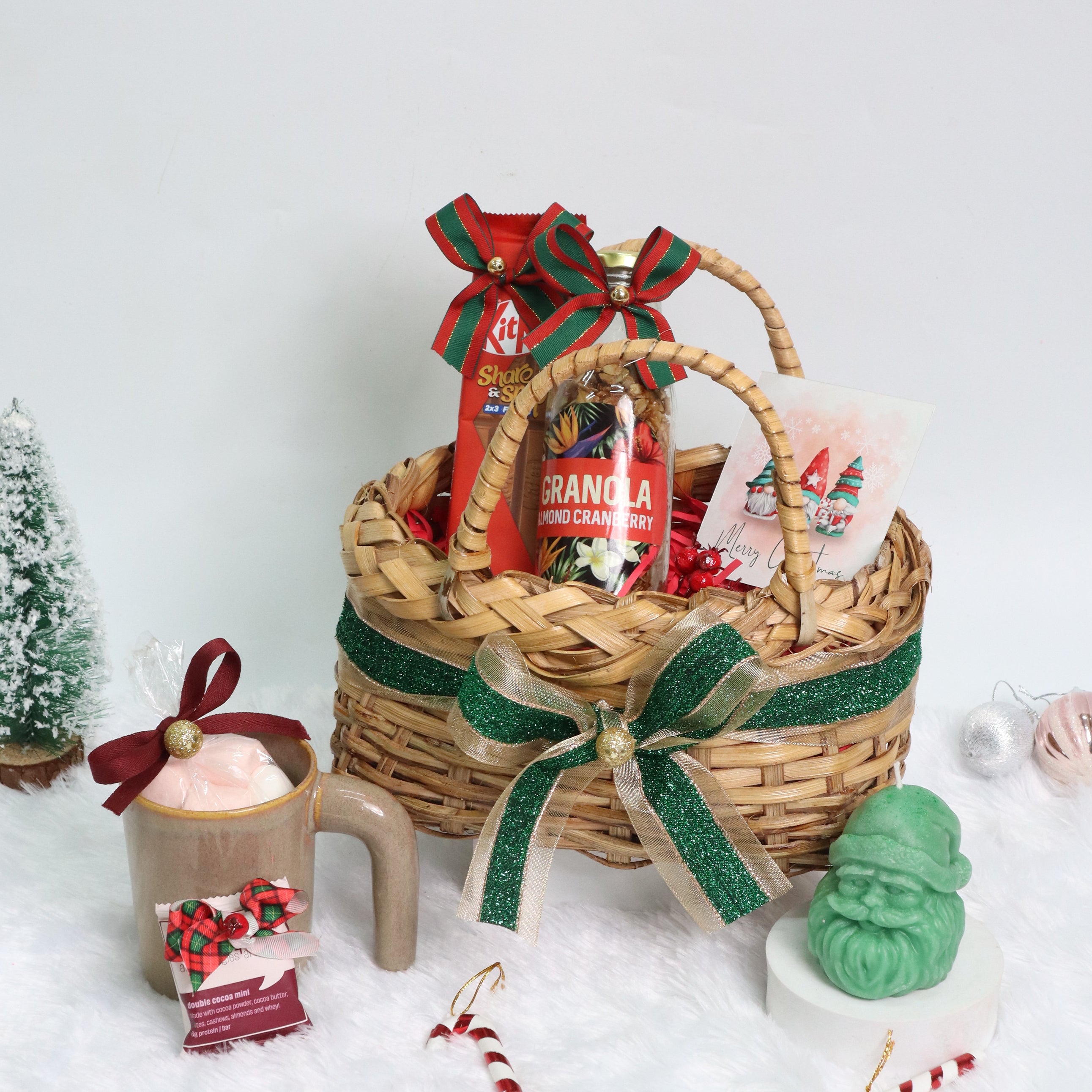 Holly Jolly Hamper