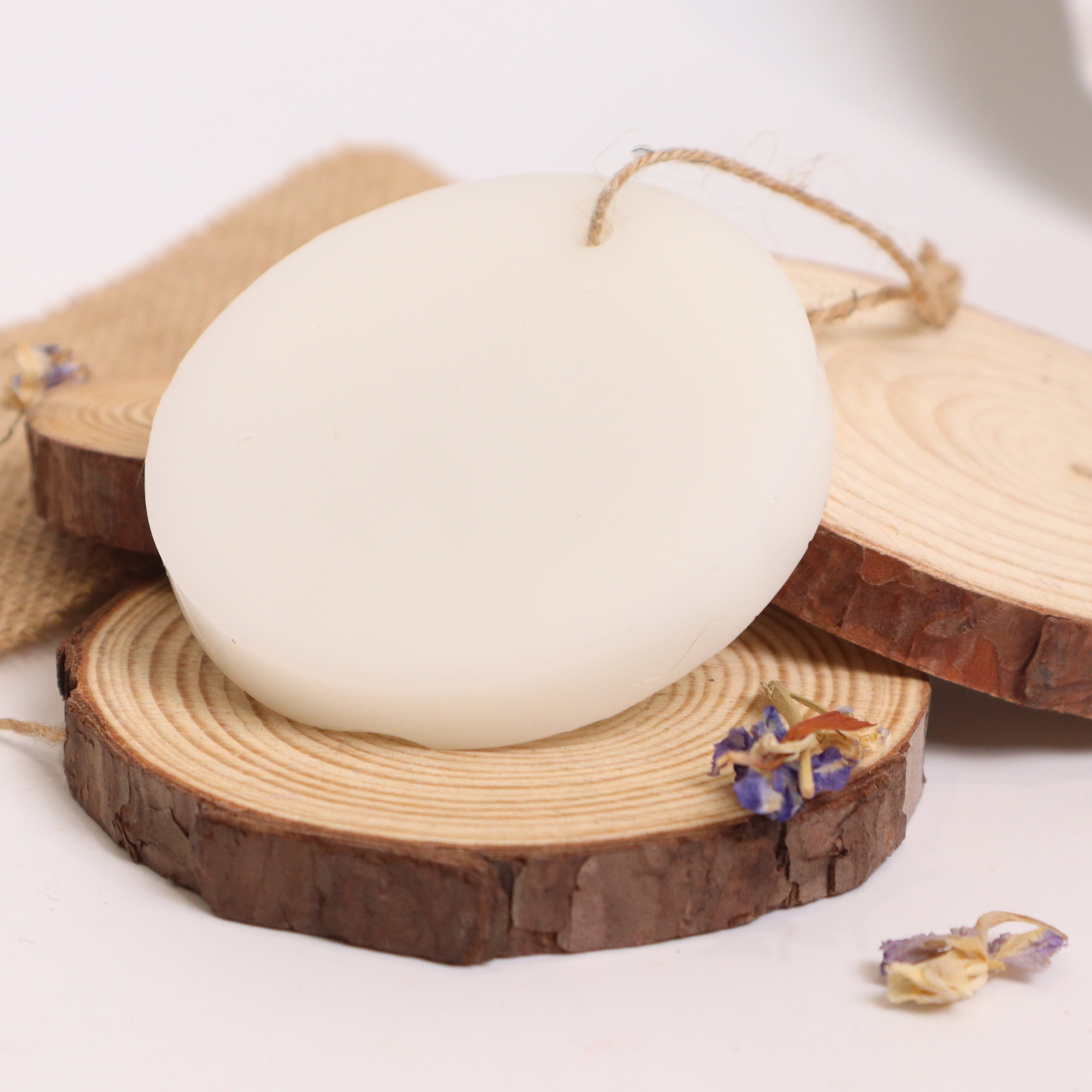 Elegant Circle Charm