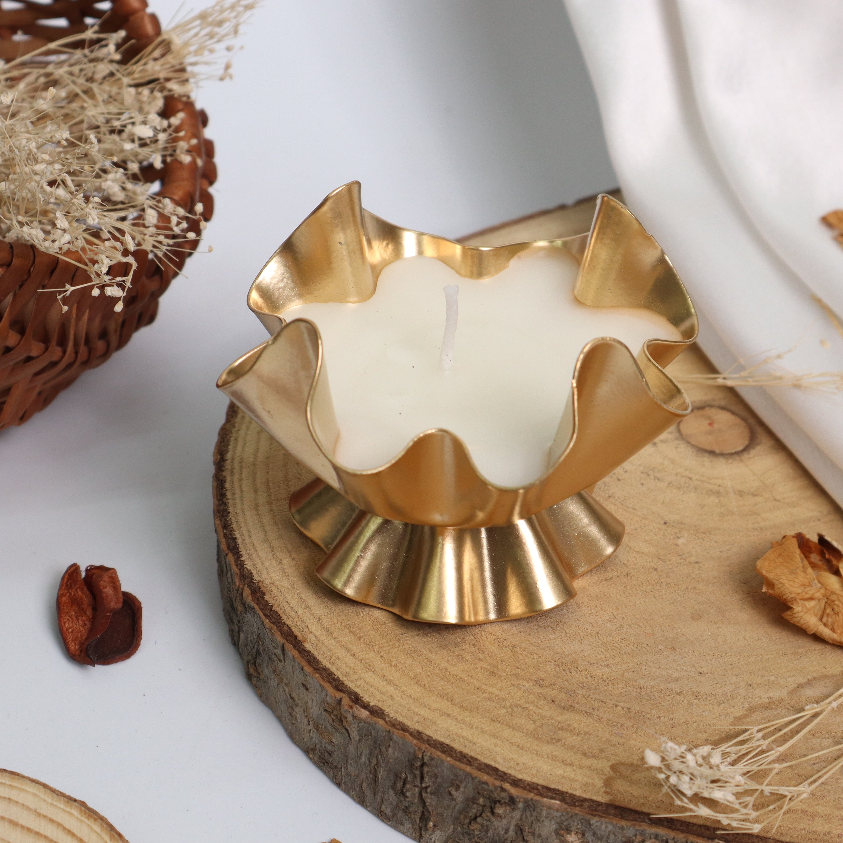 Golden Lotus Urli Candle